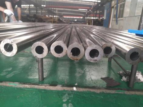 Nickel alloy steel pipe